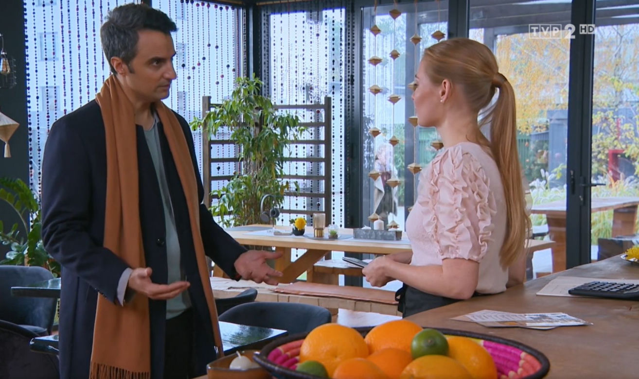 Barwy szczęścia, odcinek 2427: Dominika (Karolina Chapko), Stawicki (Piotr Borowski)