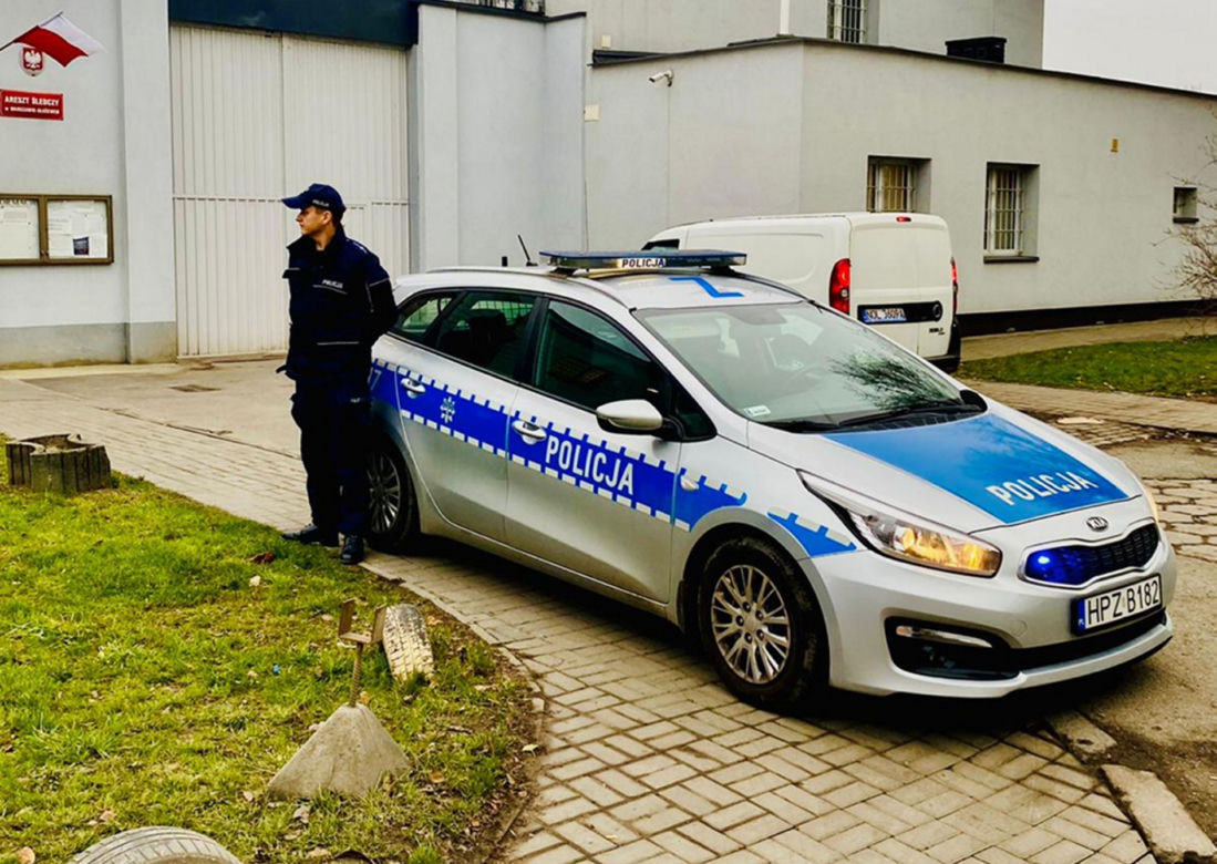 Format: Bunt więźniów i pożar celi. Ćwiczenia w Areszcie Śledczym na Służewcu