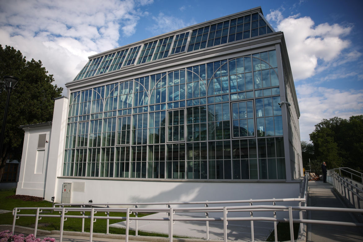 Nowa oranżeria w Ogrodzie Botanicznym UJ. Zastąpiła poprzedniczkę z XIX wieku 