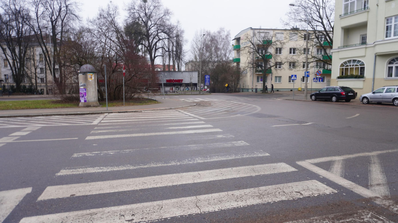 To jedyne prostokątne rondo w Europie. Znajduje się blisko centrum Olsztyna [ZDJĘCIA]