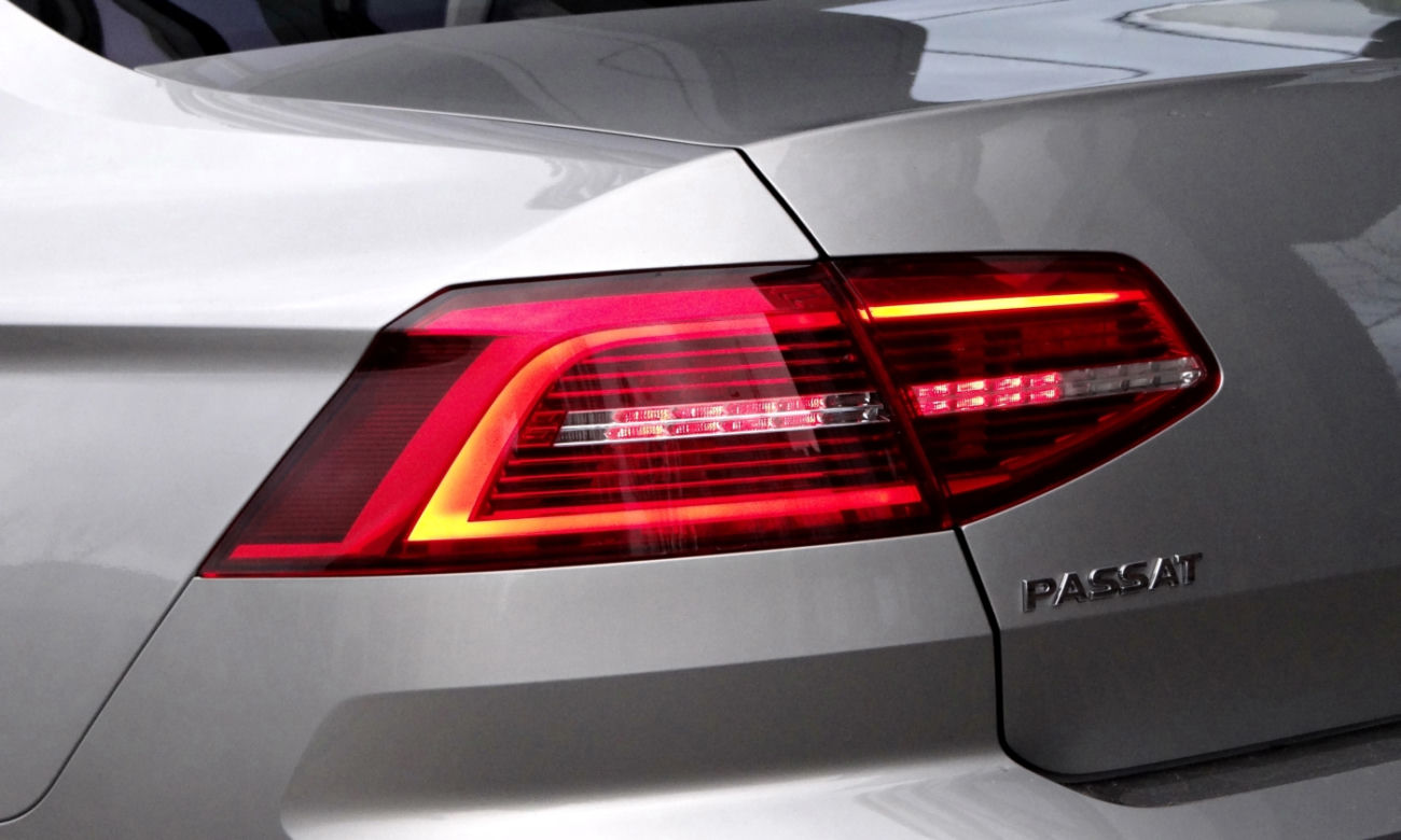 Volkswagen Passat Limousine B8 Highline 2.0 TDI DSG BlueMotion