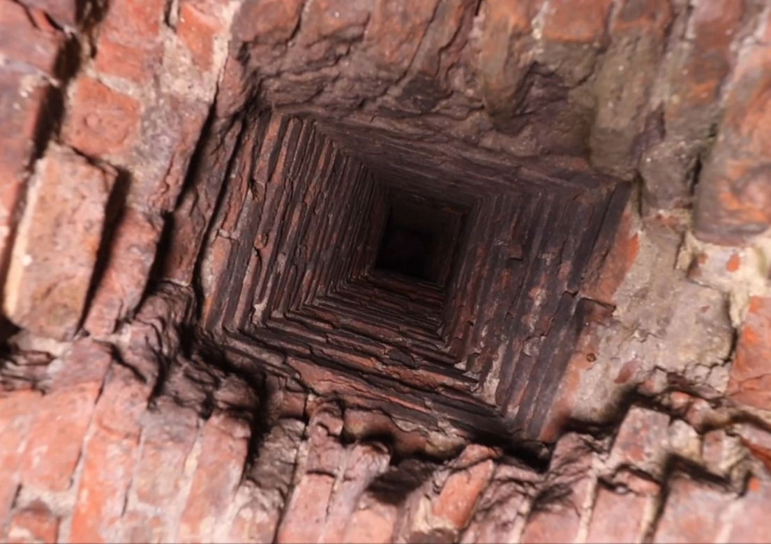 Tajemniczy tunel na Ursynowie. Badają tajemnice „grobów masońskich”