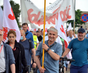 Związkowa Solidarność w MAN BUS nadal protestuje! Dziś przed zakładem było głośno