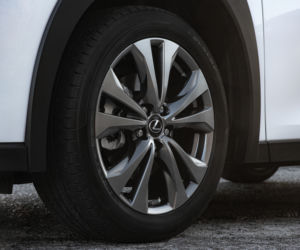 Lexus UX 250h E-Four F Sport