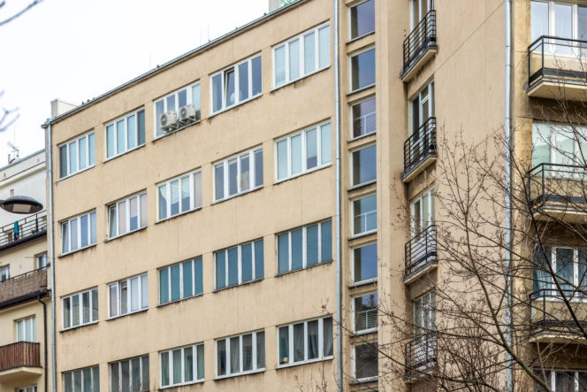 Wieżowiec przy ul. Sewerynów 4 w Warszawie