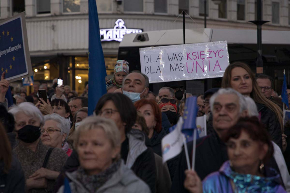 Opole zostaje w Unii. Protest na pl. Wolności [niedziela 10.10.2021]