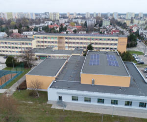 Prąd z promieni słonecznych popłynie w kolejnych bydgoskich szkołach! [ZDJĘCIA]