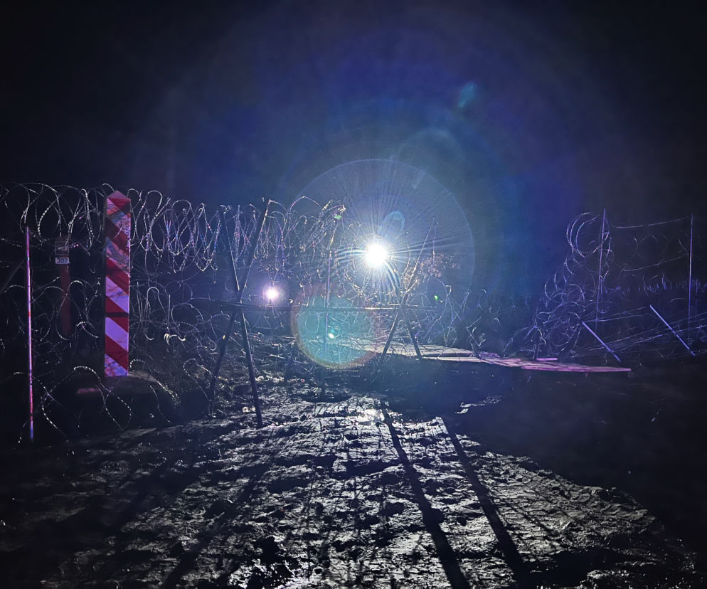 Kolejne próby przekroczenia granicy. Polski żołnierz trafił do szpitala