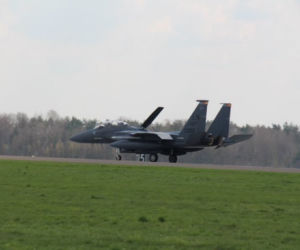 Kilkadziesiąt amerykańskich samolotów nad Polską. Co tu robią? Pentagon wyjaśnia [ZDJĘCIA]