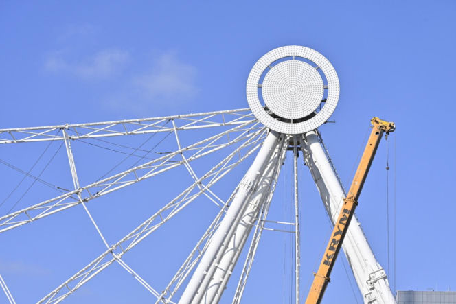 Dziwny obiekt w centrum Warszawy. Co tu powstaje? Stolica już stroi się na Boże Narodzenie!