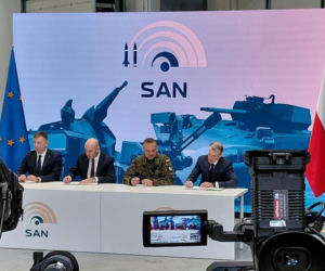 Podpisanie umowy na dostawę systemu San