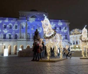 Niesamowita iluminacja świąteczna rozbłysnęła w Warszawie