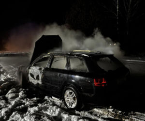 Pożar auta osobowego w Helenowie
