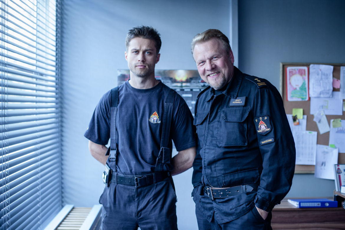 Strażacy. Adam Wojnar (Maciej Zakościelny), Kosmala (Jacek Lenartowicz)