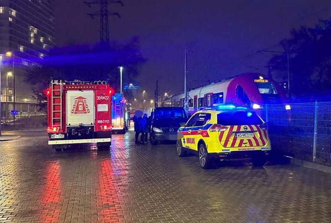 Dramatyczny wypadek na kolei. Wstrzymany ruch pociągów. Co się stało?