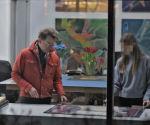 Paweł Wilczak szuka złota w w lombardzie