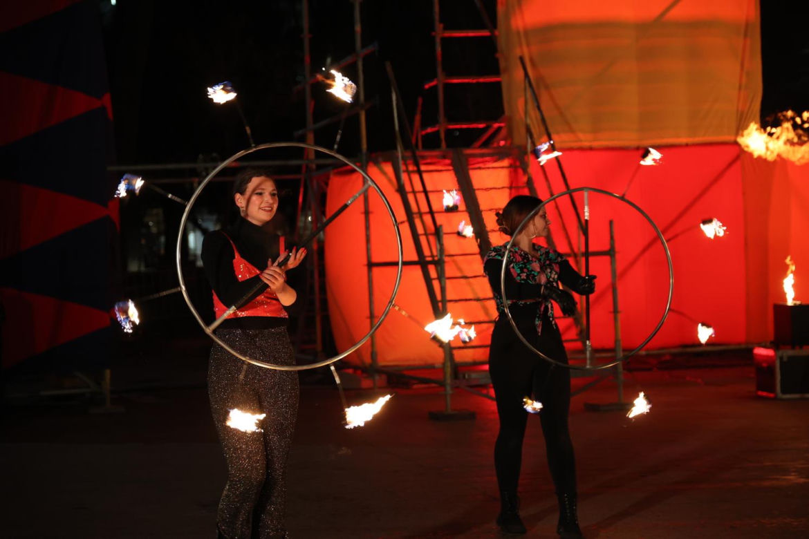 Fire show na pl. Teatralnym przy CSK w Lublinie. Było gorąco! 