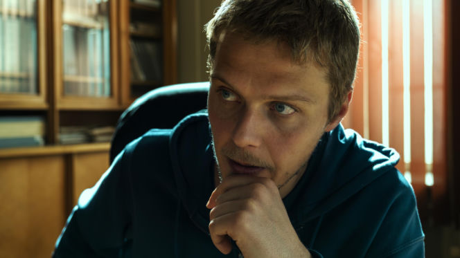 W rolach głównych Jakub Gierszał i Marianna Zydek.