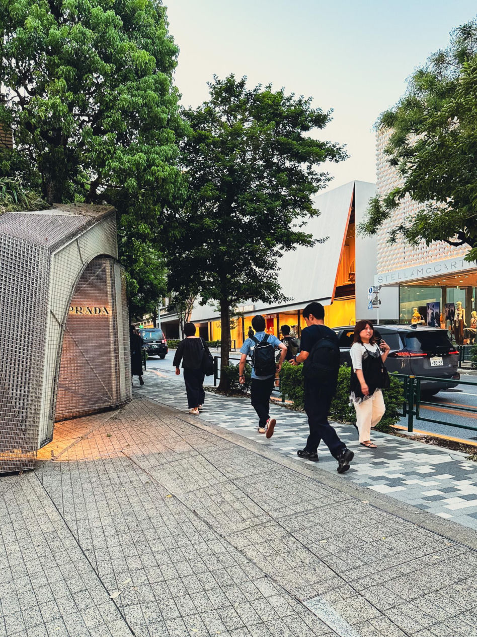 178 Prada Aoyama
