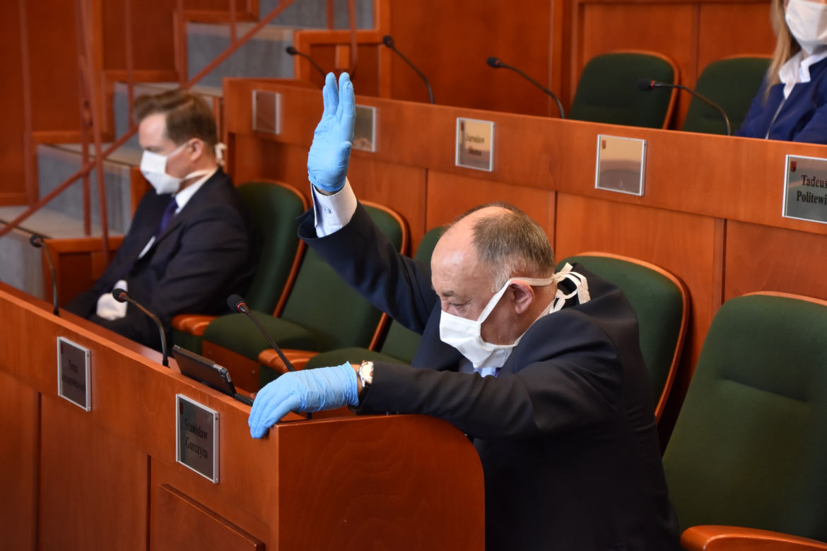 Wyjątkowa sesja sejmiku warmińsko-mazurskiego