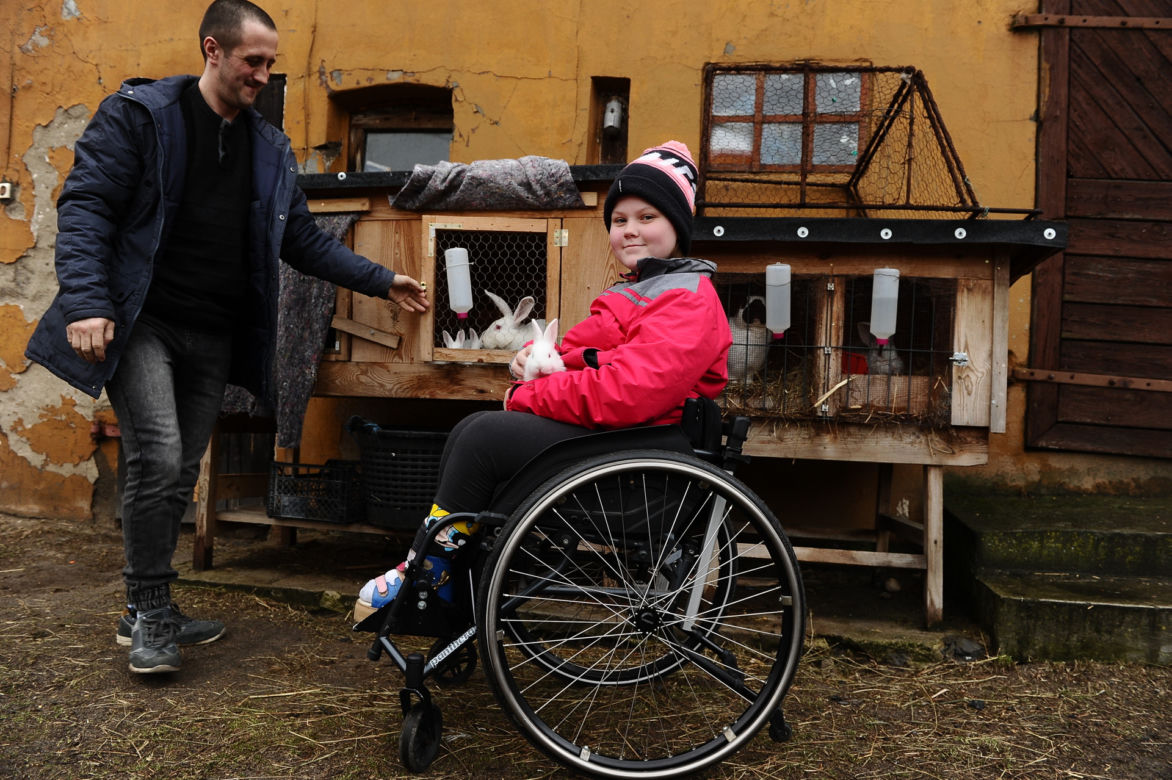 Zbiórka na operację Nikoli. „Moim marzeniem jest, żeby chodzić”
