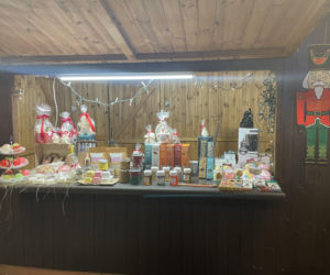 Pokémony, różowe gofry i zaskakujące różnice w cenach. Porównaliśmy łódzkie jarmarki