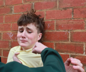 Przemoc domowa w Warszawie. Lawinowo rośnie liczba Niebieskich Kart. Przerażające dane