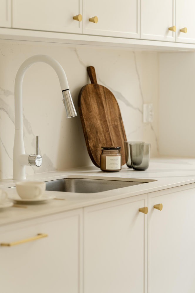 Mieszkanie w jasnych kolorach od KODO