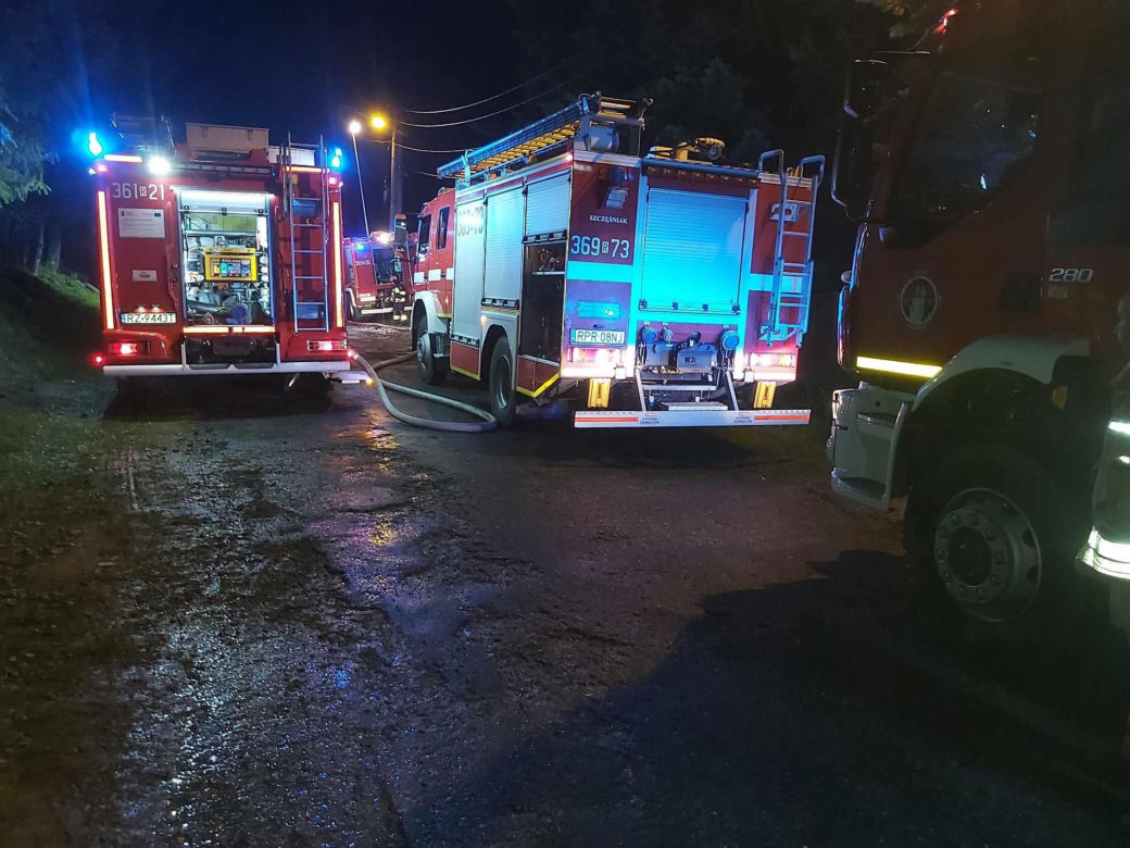 Tragiczny pożar w Przemyślu. Strażacy znaleźli sześć martwych koni