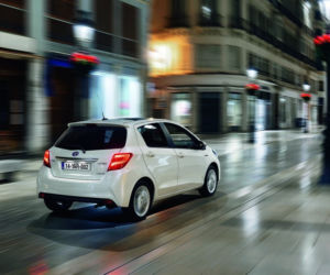Toyota Yaris Hybrid 2015