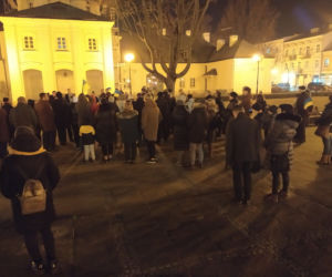 Siedlczanie okazali swoje poparcie dla Ukrainy w wojnie z Rosją – pokojowa demonstracja solidarnościowa w Siedlcach