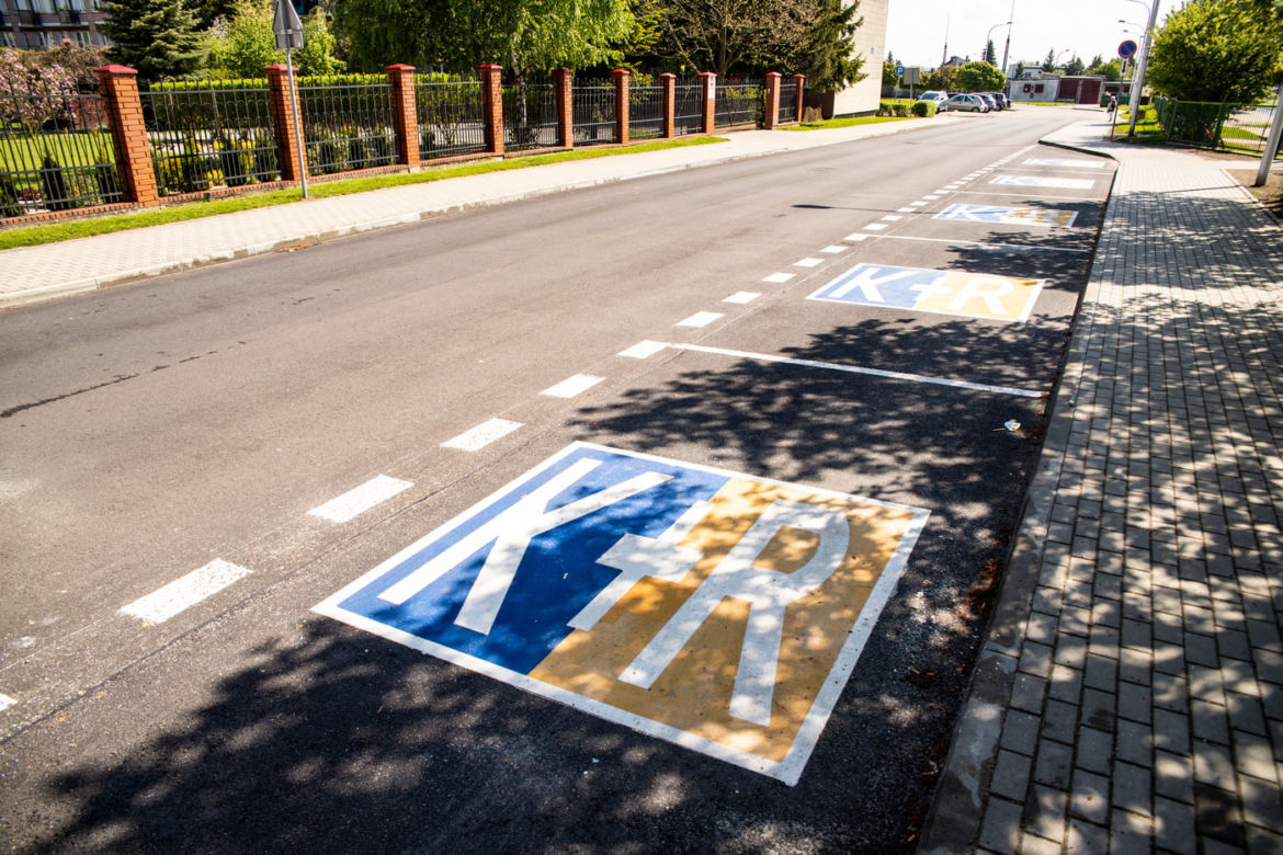 Pocałuj i jedź! Pierwsza strefa "Kiss&Ride" w Ełku oddana do użytku [ZDJĘCIA]