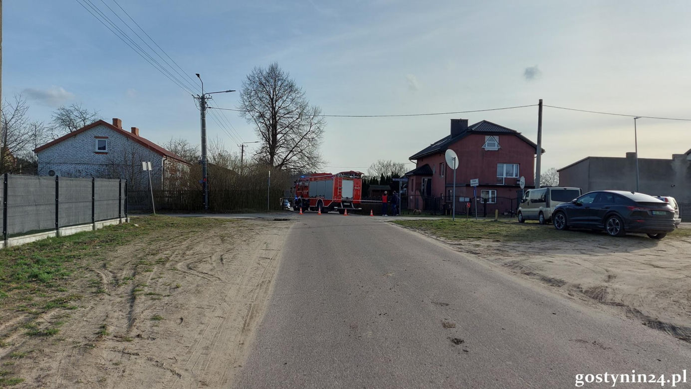 Mercedes wjechał w matkę i niemowlaka. Dramatyczny wypadek w Gostyninie	