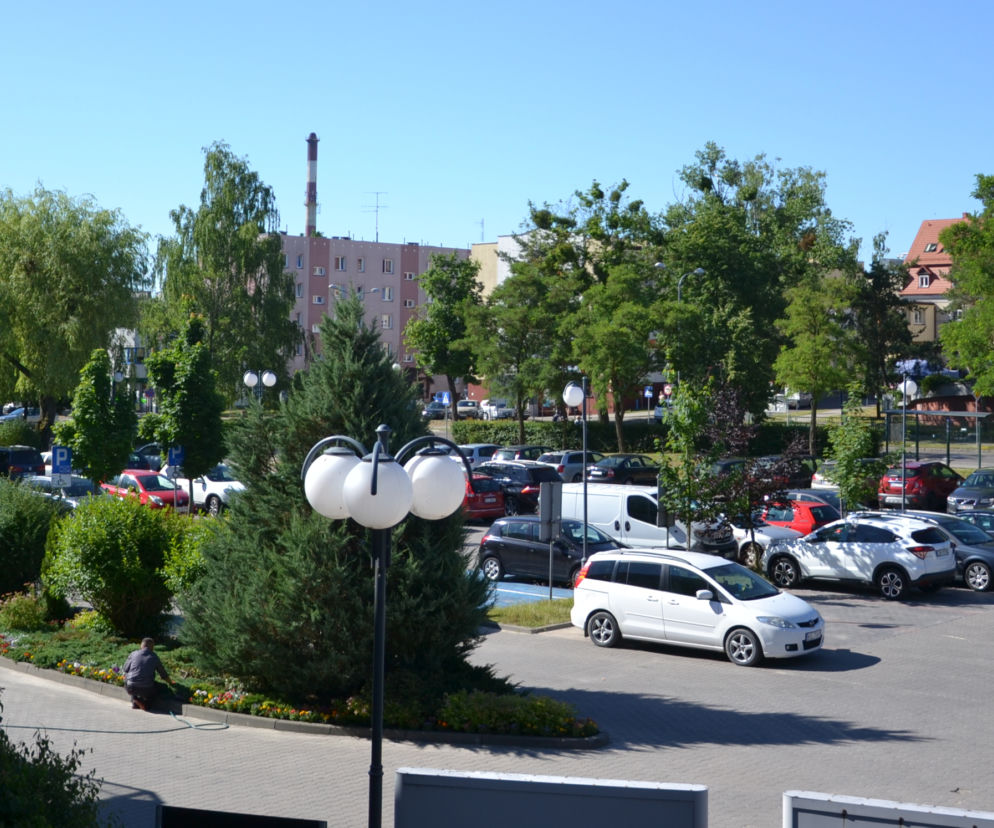 parking przed starostwem
