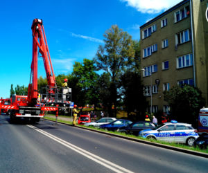 WIELKA AKCJA w Piasecznie. Przez okno WCHODZILI do chorego