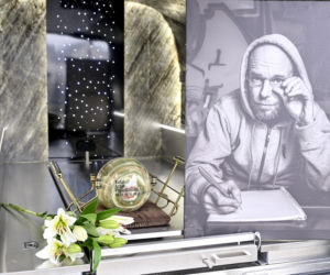 Zip Skład pożegnał Pono symbolami