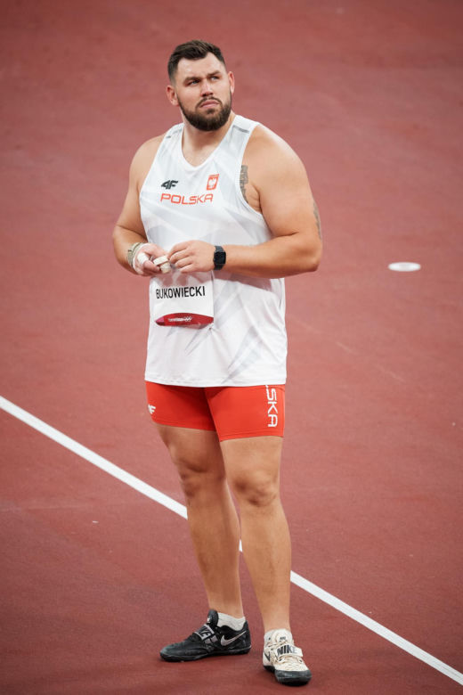 Konrad Bukowiecki waży 150 kg!