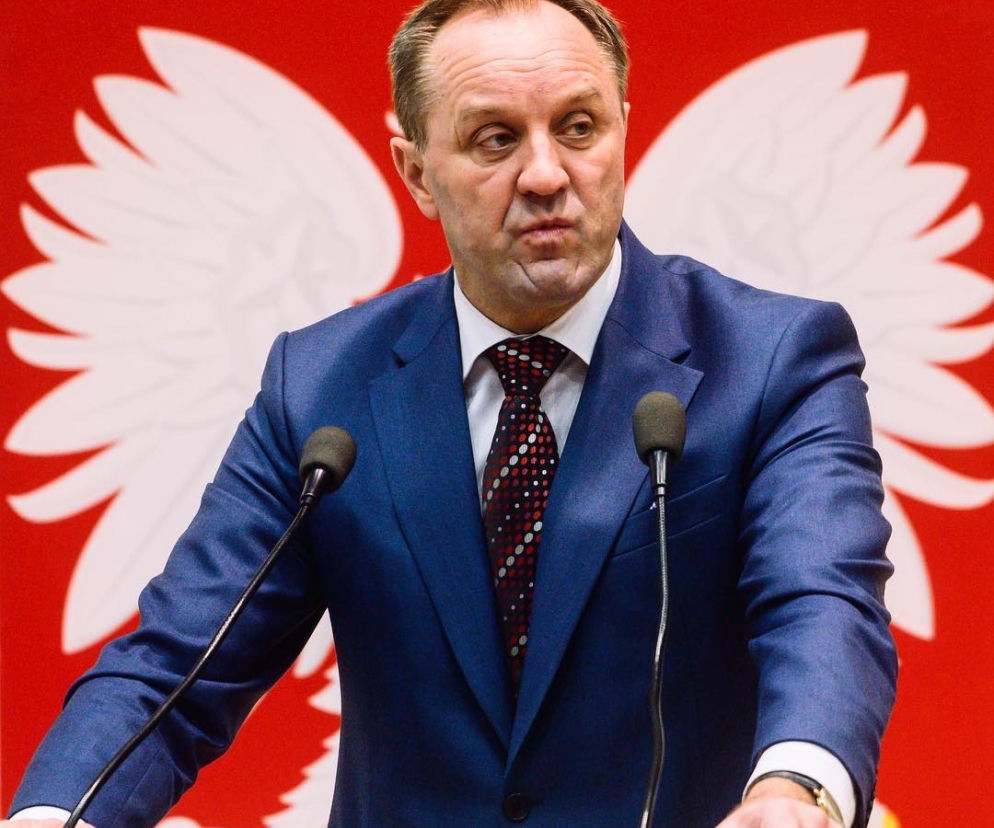 Marszałek Struk w szpitalu, urząd zamknięty [ZDJĘCIA]