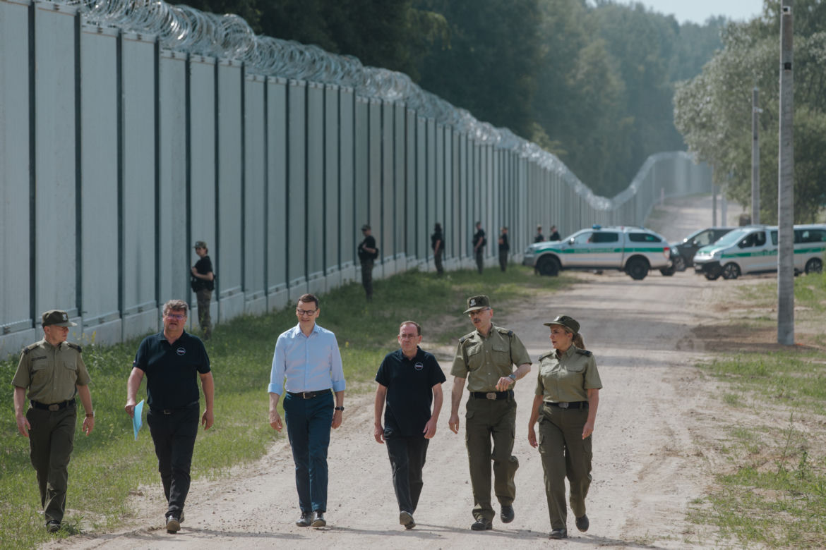 Zapora na granicy z Białorusią. Bariera fizyczna jest już gotowa