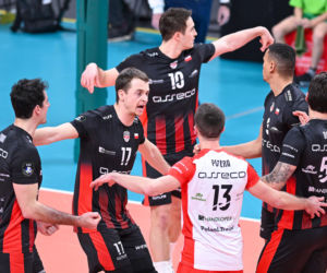 Resovia w Lidze Mistrzów. Nieosiągalny poziom Ziraatu? Siatkarze nie składają broni!