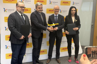 Podpisanie porozumienia Katowice Airport z DHL Express Polska