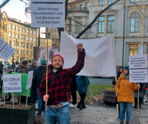 Katowice: Marsz dla klimatu przeszedł ulicami miasta. 3 osoby zostały zatrzymane [ZDJĘCIA]
