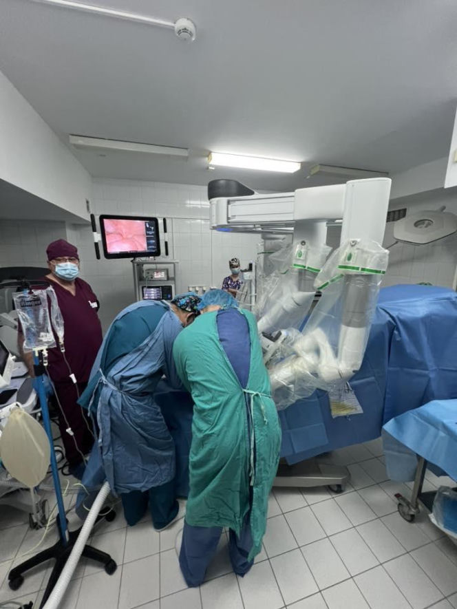 Pierwsza operacja robotyczna w zamojskim Szpitalu Papieskim