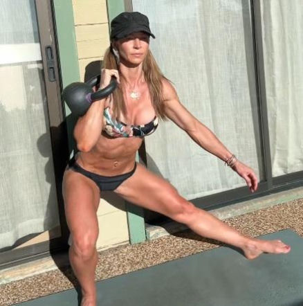Zuzka Light - czeska Ewa Chodakowska