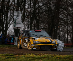 Złota Skoda Fabia R5 zespołu rajdowego Miko Marczyk Motorsport