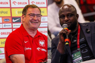 Emmanuel Olisadebe w kadrze Jana Urbana?! Niepojęte, co tam się wydarzyło
