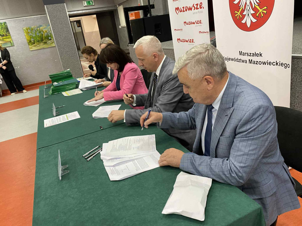 Kilkadziesiąt nowych inwestycji w powiecie siedleckim z dofinansowaniem Mazowsza