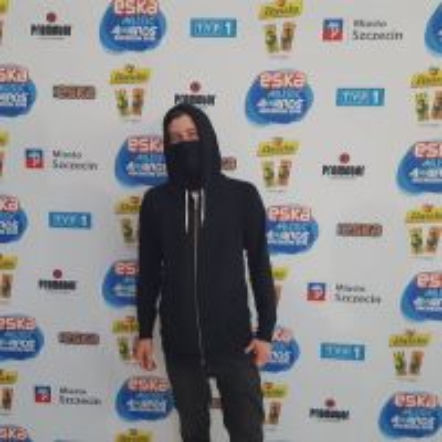 Alan Walker bez maski. Wiemy, jak wygląda! 