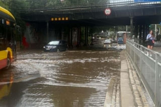 Wrocław tonie po nawałnicy! Ogromne utrudnienia i zalane ulice