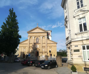 Zapłonęła w nim pierwsza na świecie uliczna lampa naftowa. To jedno z najpiękniejszych miast w Małopolsce